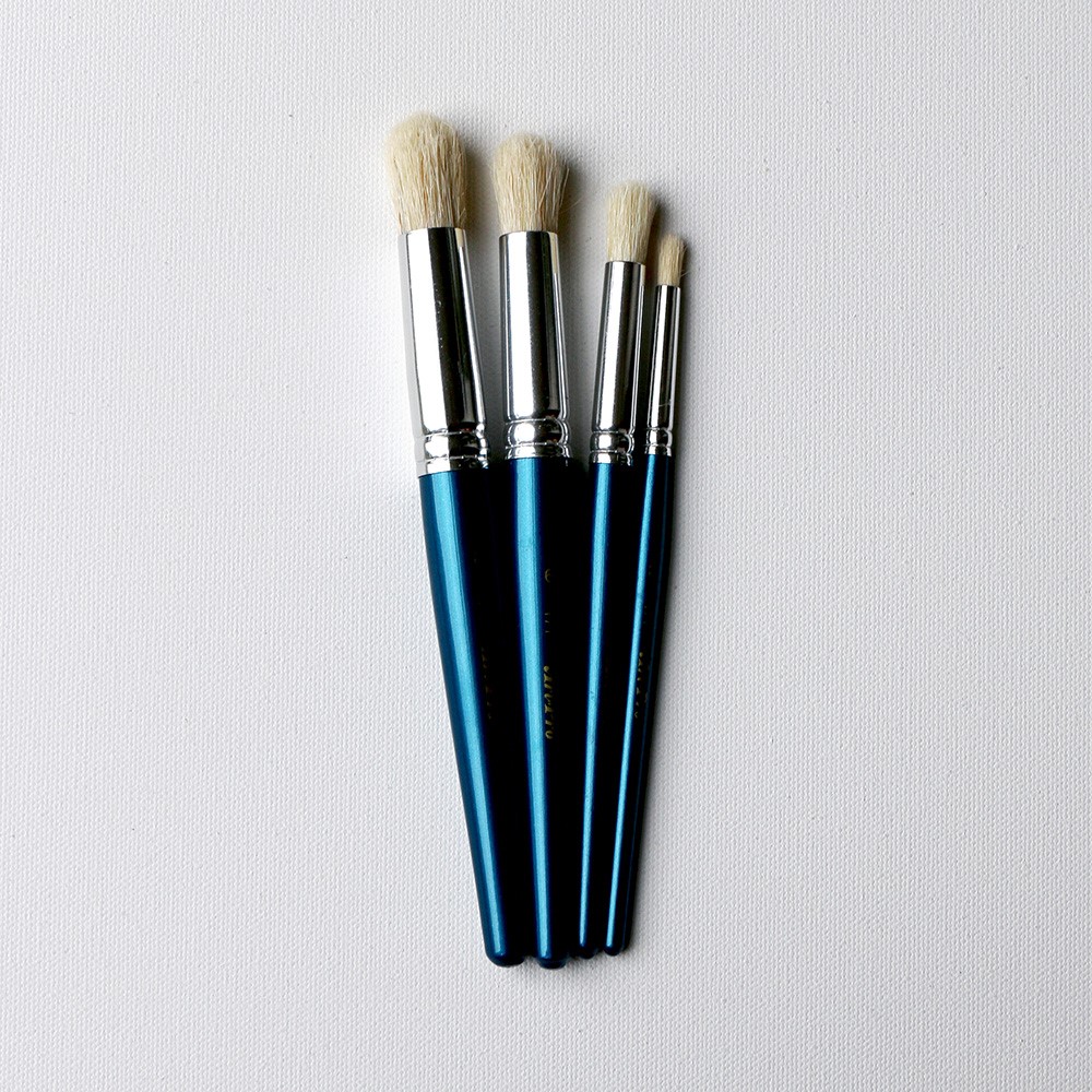 Set 4 stencil brushes